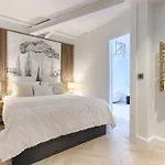 Duplex à deux pas des Champs Elysée